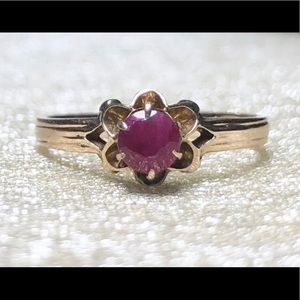 Vintage 10k Yellow Gold Genuine Ruby Ring